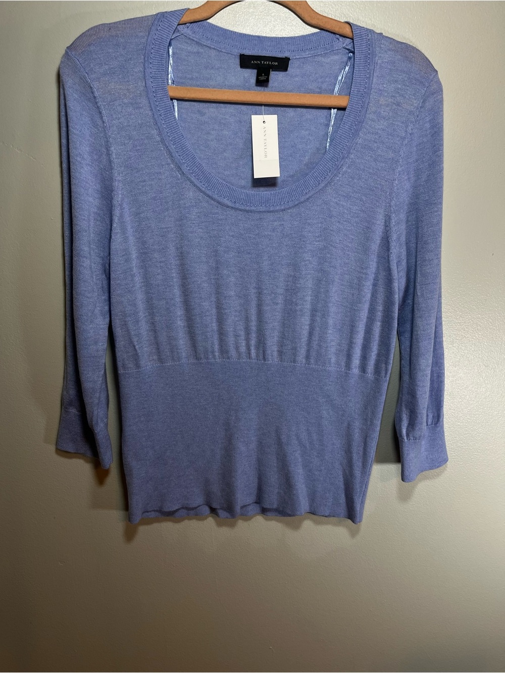 Ann Taylor NWT Blue Knit Scoop Neck 3/4 Sleeve Ribbed Waist Sweater L